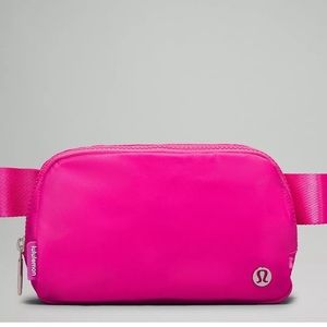 Lululemon Everywhere Belt Bag